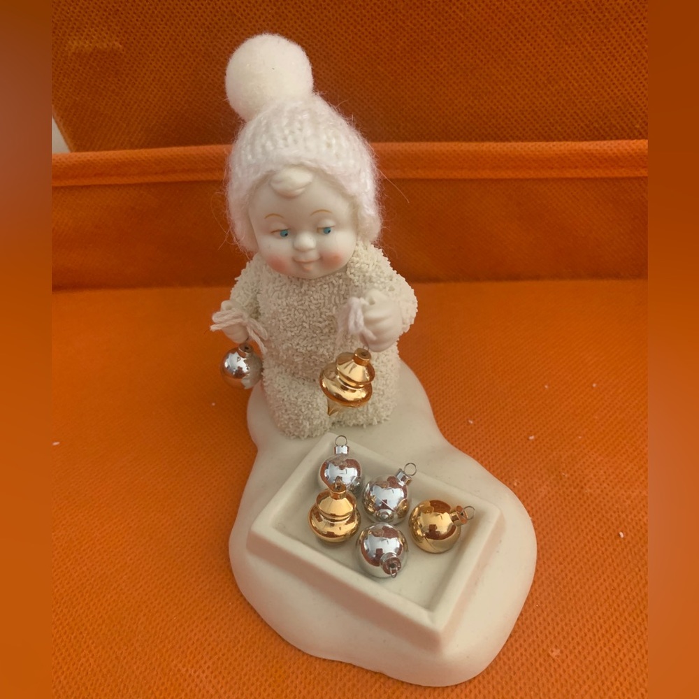 Department 56 Snowbabies Dream Collection Unpacking the Ornaments Figurine